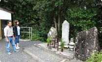 清姫の墓