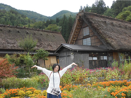 世界遺産　白川郷で記念撮影